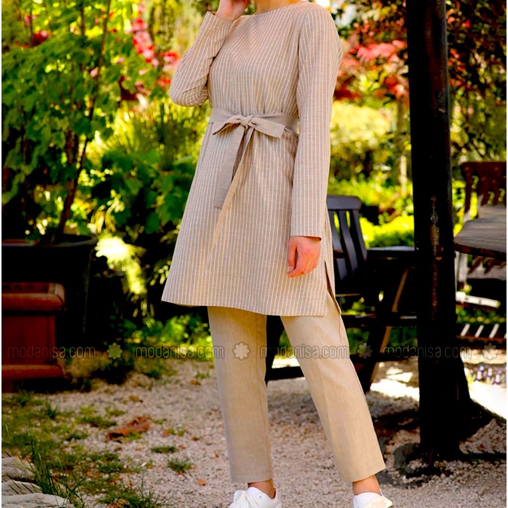 Brand new neutral coord set